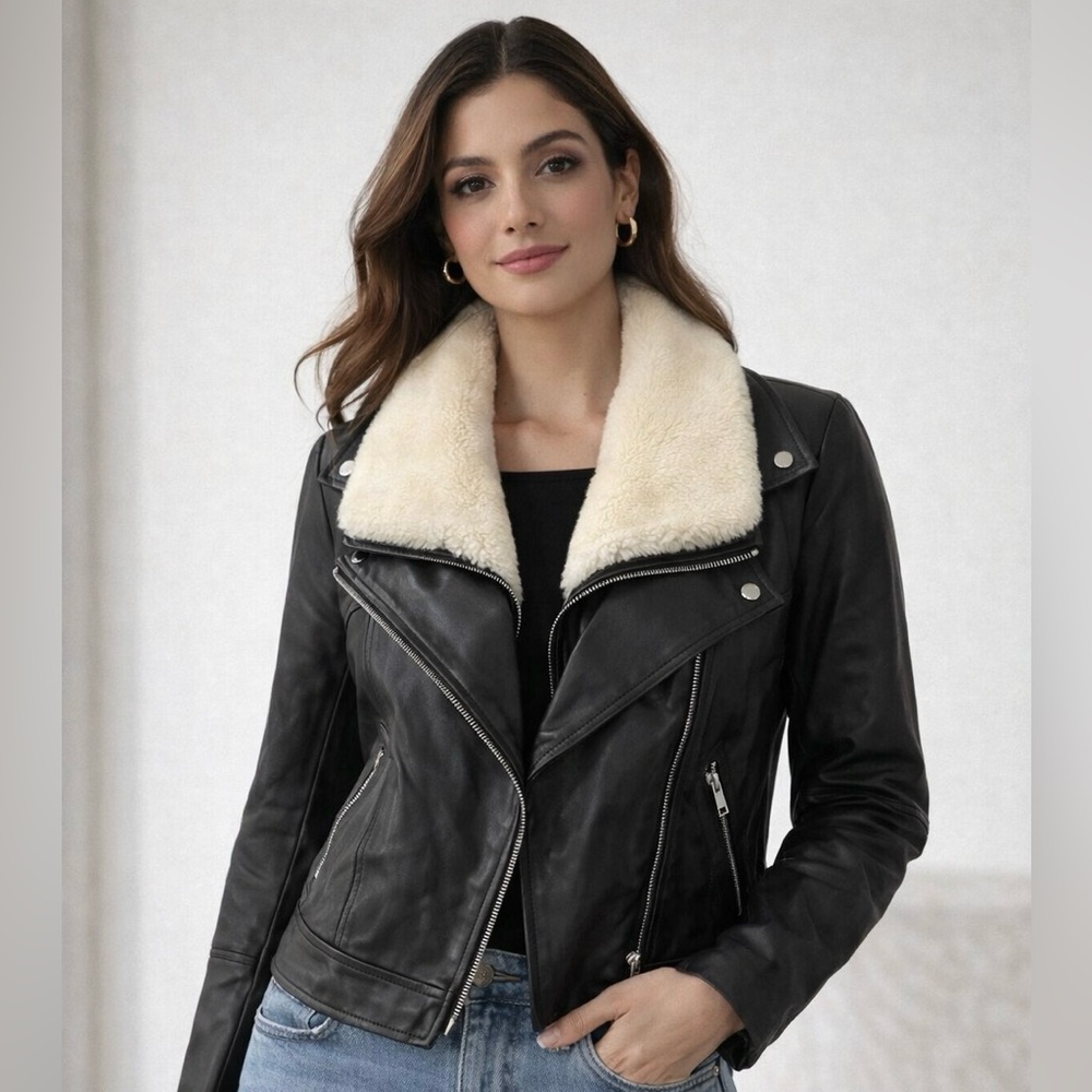 Like new Bebe Black Leather Jacket with removable White Shearling Collar S